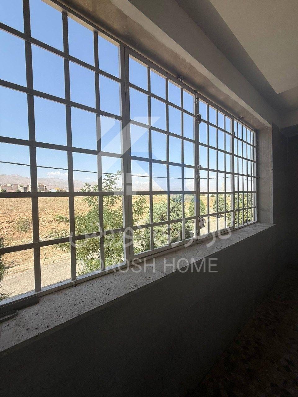 فاز ۱ / ویلایی نوساز نمارومی / سند تکبرگ