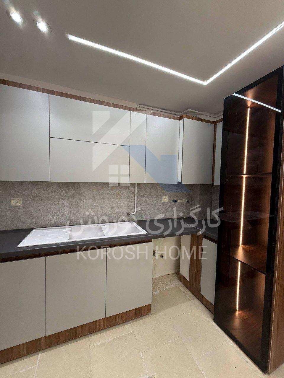 آذین اسکان/تاپ لوکیشن شهر/چسب فاز۲ پلرکینگ‌سندی