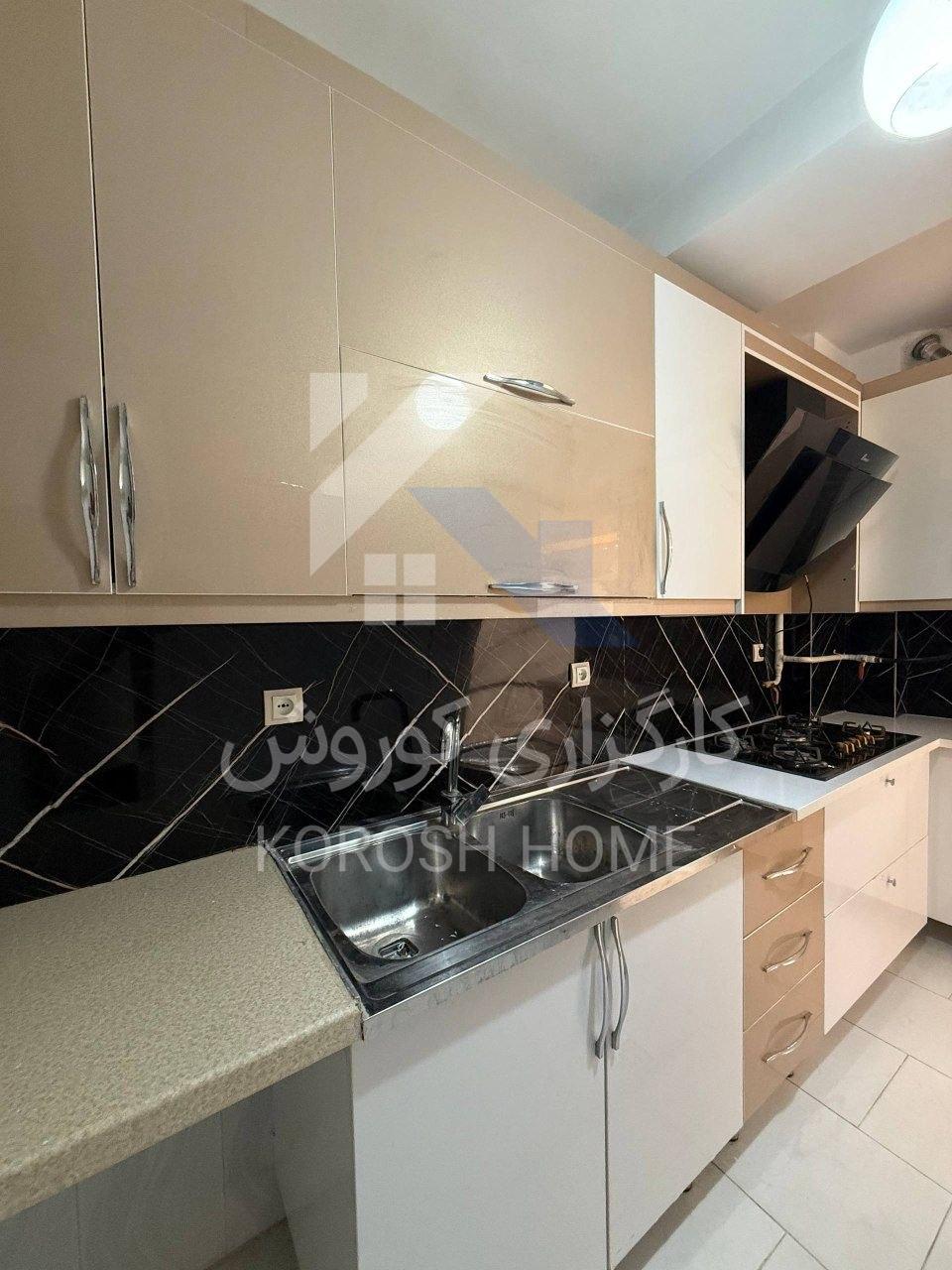 آپارتمان 80 متری 2 خوابه فول نماسنگ پارکینگ دار فاز7