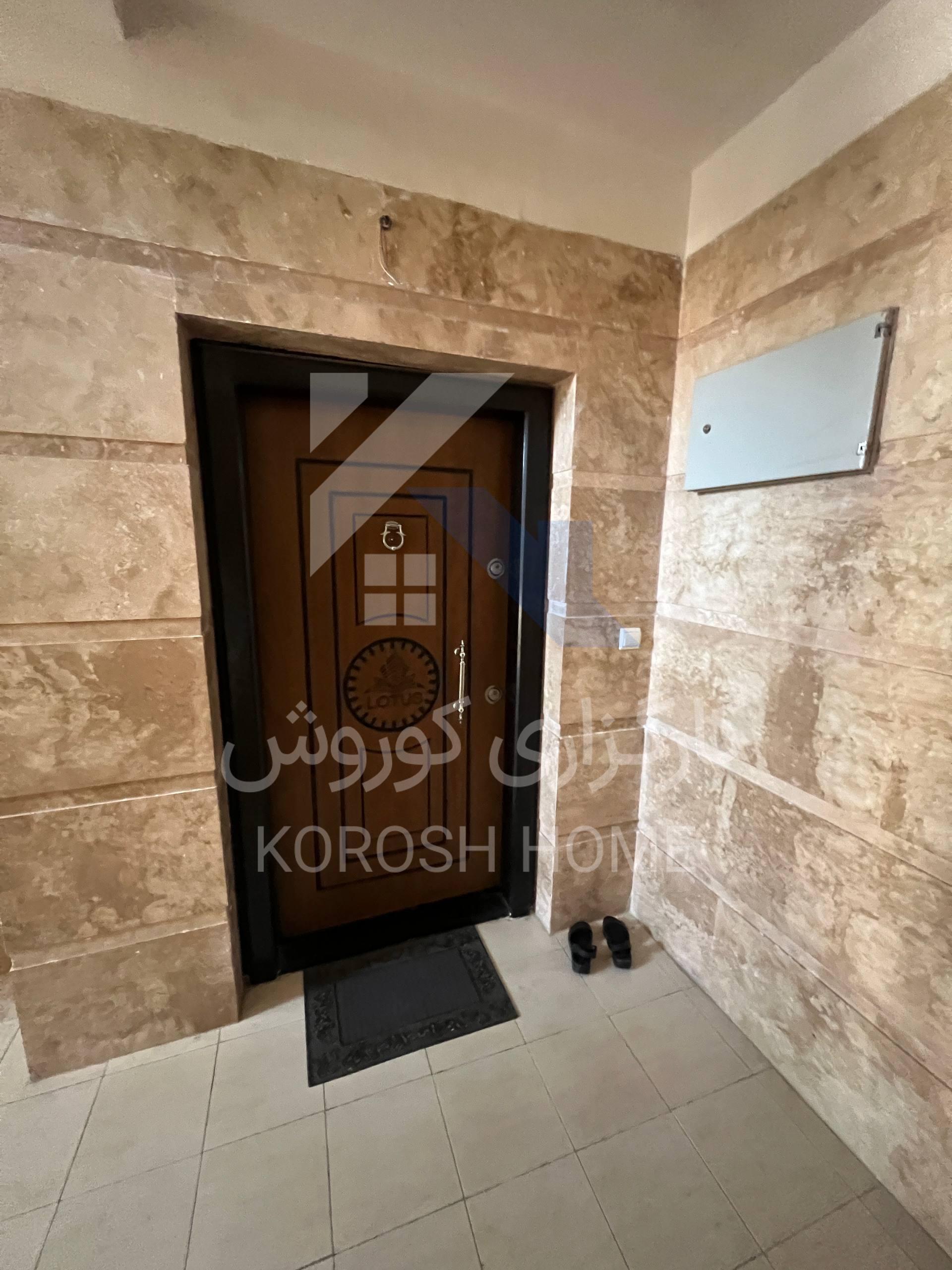 110 متری شیک/ سند تکبرگ/ تاپ لوکیشن